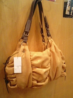 ２３４１　　　　　　　　　　　　　アンビリオン　ＢＡＧ　再入荷_e0076692_1131593.jpg