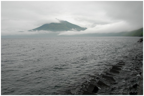 20日目　6月12日　雨　登別温泉/地獄谷/クッタラ湖/支笏湖_b0104303_1549871.jpg