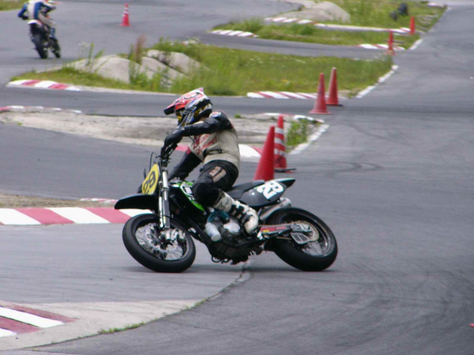 a0048323_20365864.jpg