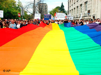 Thousands Rally for Gay March in Warsaw - Deutsche Welle_d0066343_15121765.jpg