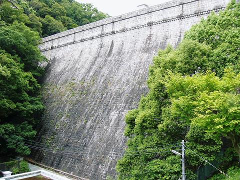 六甲山ハイク 新神戸駅から神戸市立森林植物園 ３ 布引ダム 布引貯水池 たんぶーらんの戯言