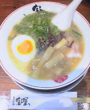 京都拉麺小路　宝屋&すみれ　小ラーメンですよ。_b0100489_2185161.jpg