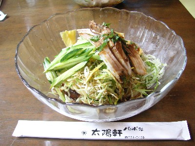 「太陽軒 バンボシェ」の冷麺　　Le restaurant chinois pres de Kyodai_f0029782_1942545.jpg