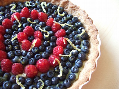 Blueberry and Raspberry Lemon Tart_c0003272_21581949.jpg