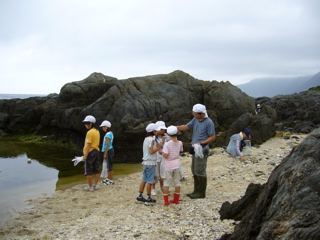 八幡小学校の総合学習に参加しました。_c0061008_1723342.jpg