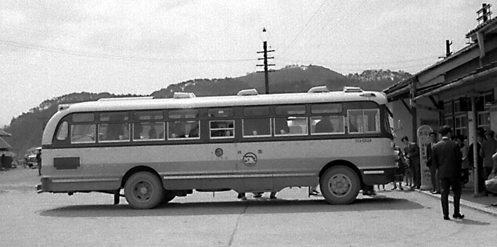 国鉄バス 写真 68 : UZ 6C6
