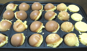 たこ焼き機でベビーカステラ くにまんが日記 たこ焼き機でベビーカステラ くにまんが日記