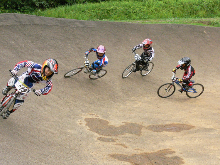 2006.6/25 JBA定期戦R−3VOL 3 予選第3ヒート〜決勝の画像垂れ流し_b0065730_2142383.jpg