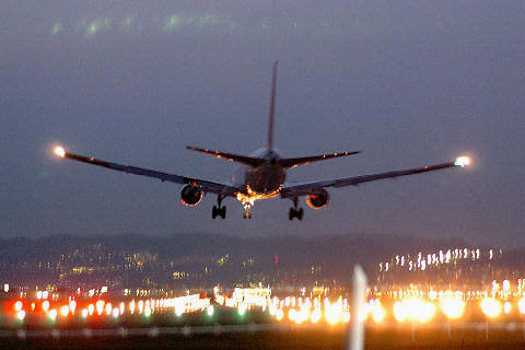 初級編：飛行機を撮る（２）_c0032138_9383346.jpg