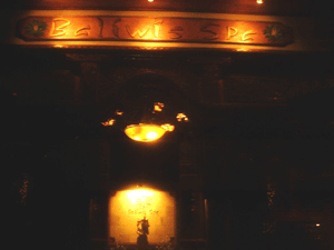d0038319_9353369.gif