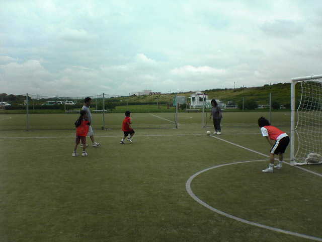ファミリーサッカー in 鳥飼_a0059812_2335531.jpg