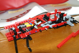 Lego 8674  Ferrari F1 Racer 1/8_b0012420_2462580.jpg