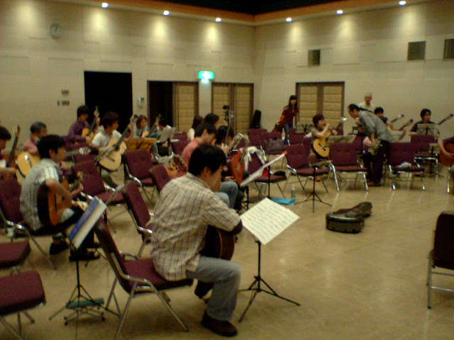 f0043780_1573885.jpg