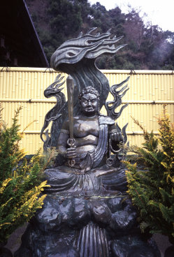 <第二十九番 生駒山 宝山寺>_a0045381_218011.jpg