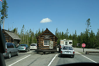 キャンピングカーでイエローストーンTour 2006 　【3日目】_f0006855_13434122.jpg