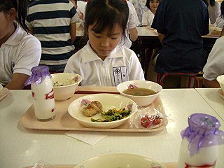 親子給食_c0045882_6351864.jpg