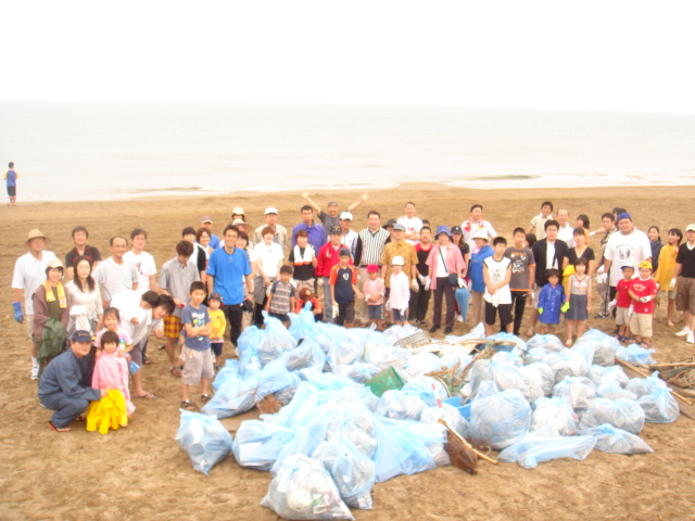 ７月９日（日）金沢・金沢中央合同海岸清掃_f0052933_15573583.jpg