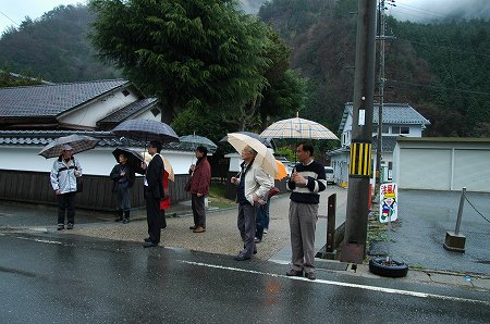 ■　夢テーブル委員会2006年4月例会_a0072950_1337099.jpg