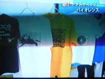 Tシャツ・アート展初日NHKニュース・liveｄｏｏｒNEWSでご紹介_f0006713_0335768.jpg