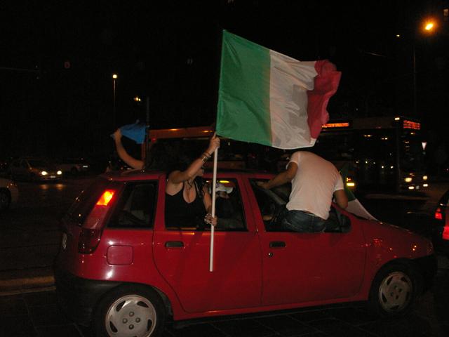 イタリア勝利の夜_f0054445_6254789.jpg