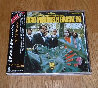 ビギナーが語るボッサの歴史と名盤④　SERGIO MENDES & BRAZIL\' 66_b0079504_19175735.jpg