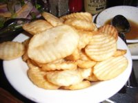 肉の旨さを知れる本物のハンバーガー_f0088456_2565313.jpg