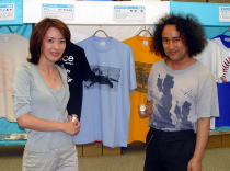 Tシャツ・アート展あと1日/Kaos & LaLa Senorita 冬展 _f0006713_0352017.jpg