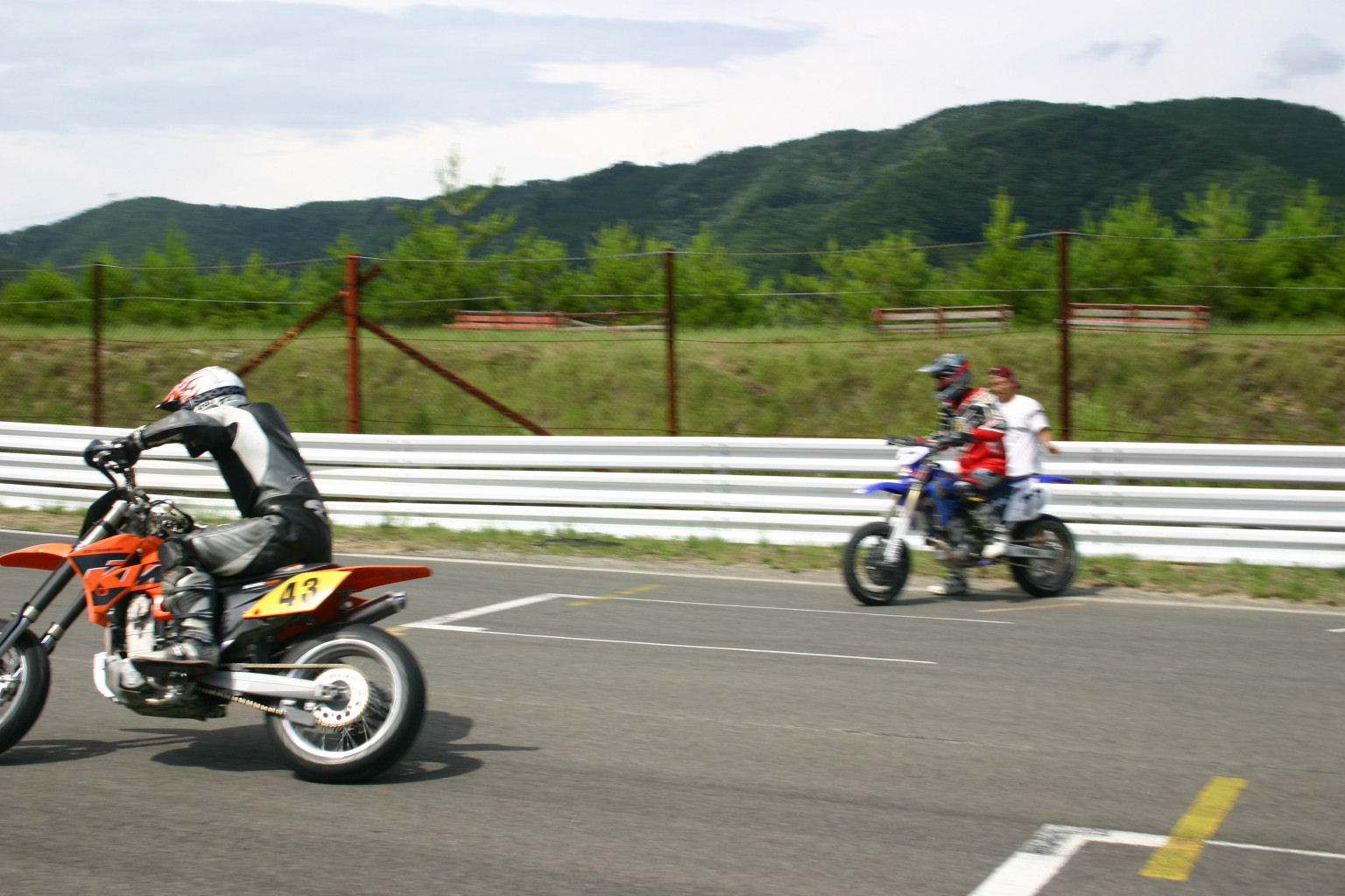 a0048323_23414421.jpg