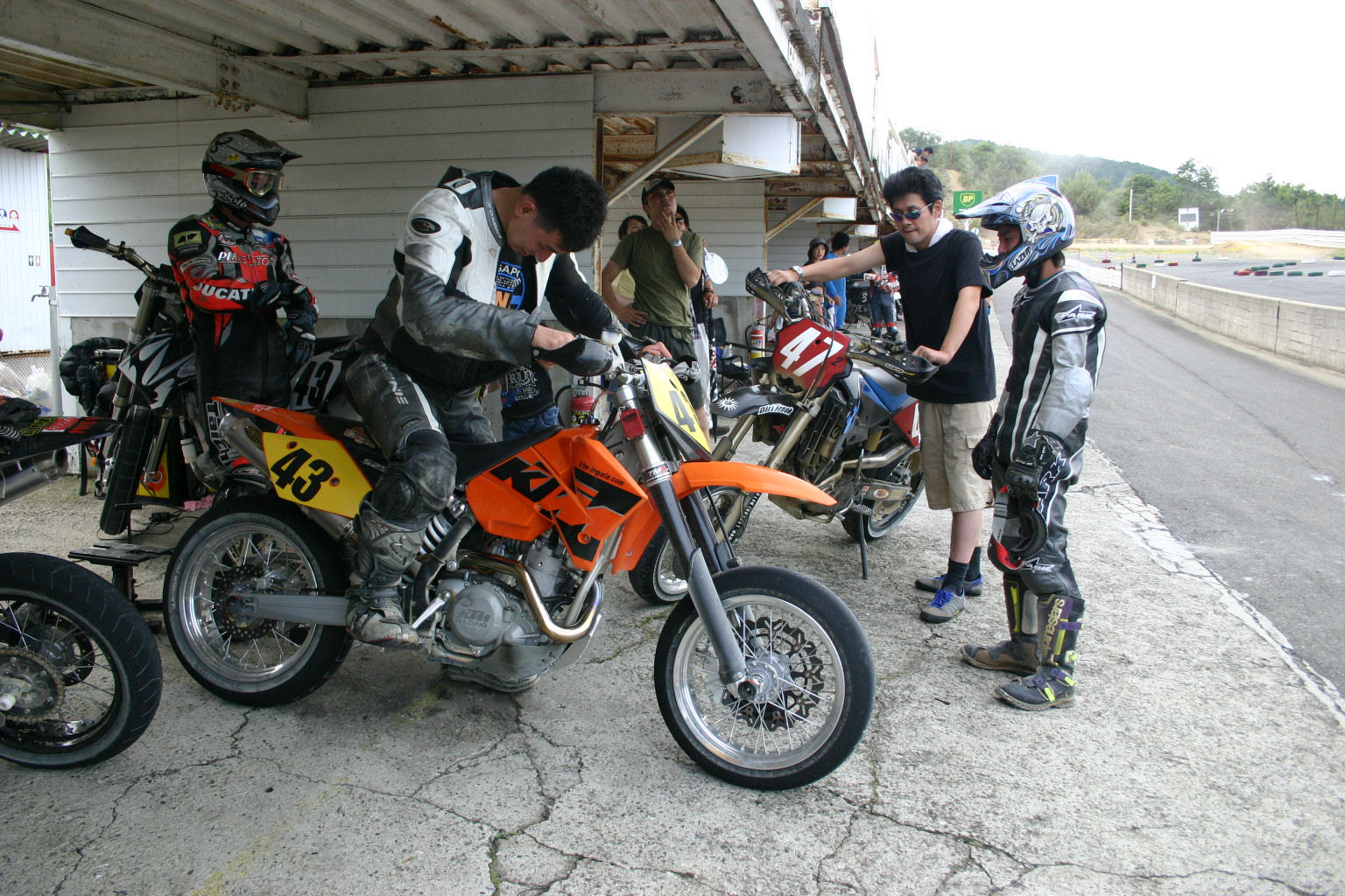 a0048323_23592894.jpg