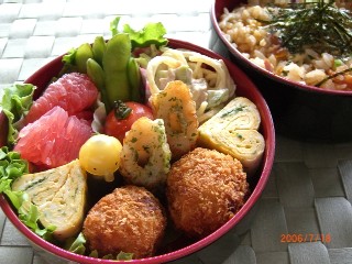 焼き豚チャーハン弁当♪_b0076424_17304513.jpg