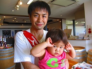 やさしいお父さんと、かわいい子供さんがご来店。楽しい時間を過ごさせていただきました。_d0028135_1673223.jpg