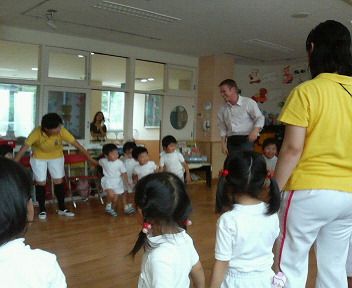 幼稚園見学_c0046361_1429277.jpg