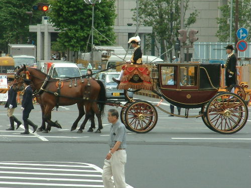儀装馬車