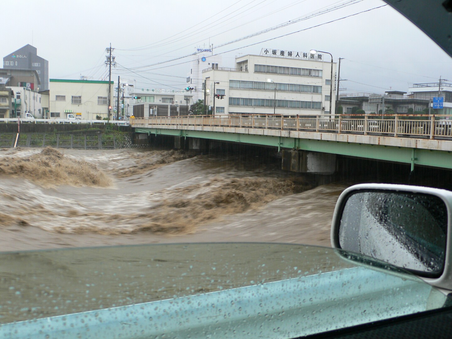 雨ですね_f0004387_021264.jpg