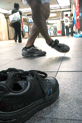 a0004993_0241079.gif
