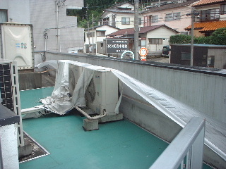 塗装工事・ビルの階段_f0031037_19193682.jpg