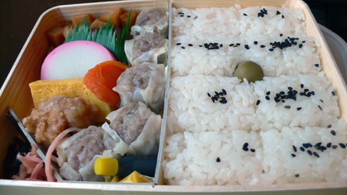 駅弁_e0024944_0342220.jpg