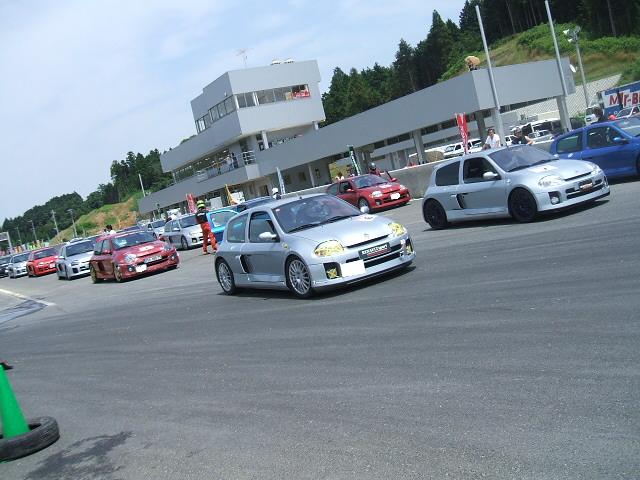 RENAUET　Clio　Ⅴ６　走行会_b0057976_1912482.jpg