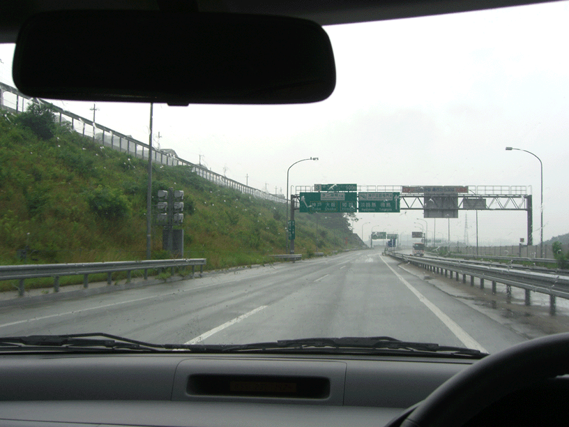 e0063003_2265643.gif