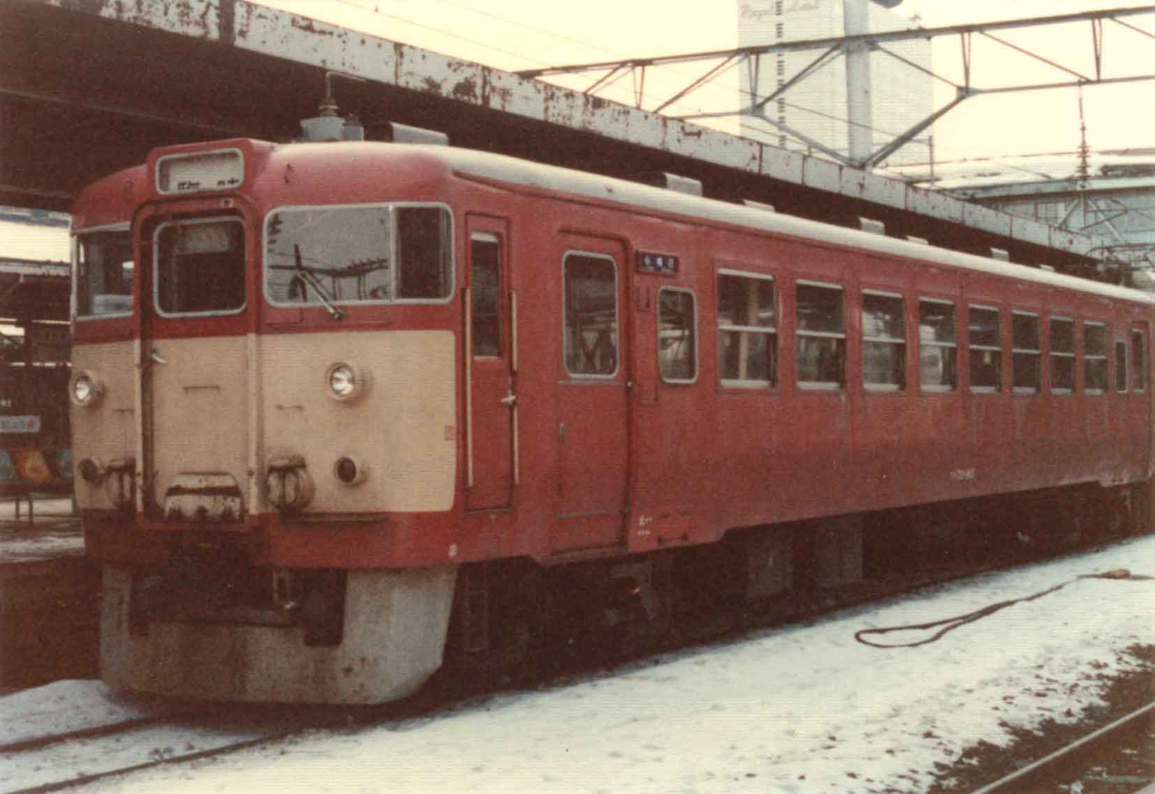 711系 : バス、鉄道、車、船・・・