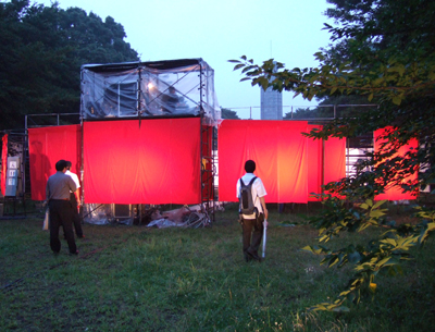 三条会のレミング　野外劇場の写真（t）_d0019441_1525238.jpg