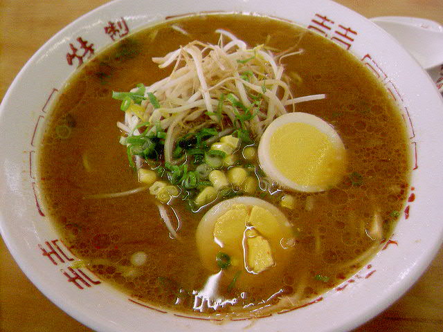 豚太郎のミソラーメン_e0005253_22463829.jpg