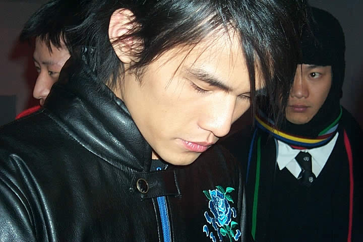 Jay うつむき 顔 好きですか 走れ jay chou Jay うつむき 顔 好きですか 走れ jay chou