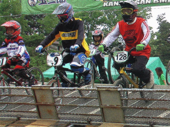 b0065730_22582386.jpg