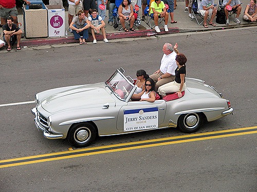 夏の風物詩　San Diego LGBT Pride_d0056879_1645599.jpg