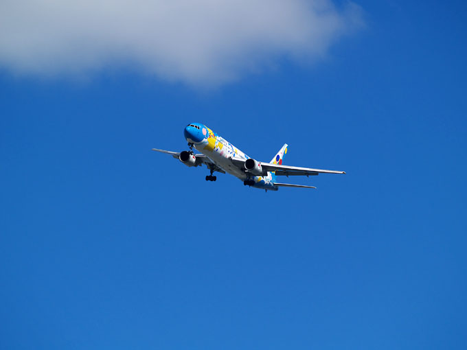 キャラクター飛行機 プチ撮り福岡そしてスケッチ 博多人物スケッチ会 街角人物デッサン