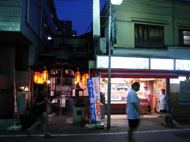 路地裏散歩の誘惑～谷根千・上野～_c0071611_727468.jpg