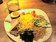 神楽(からく)@学園南 ☆ (冷麺)_f0080612_12292887.jpg