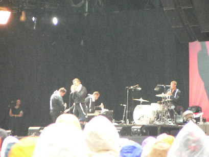 THE HIVES@GreenStage_b0000033_333579.jpg