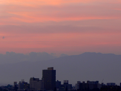 夕焼けの山形_e0084756_157416.jpg